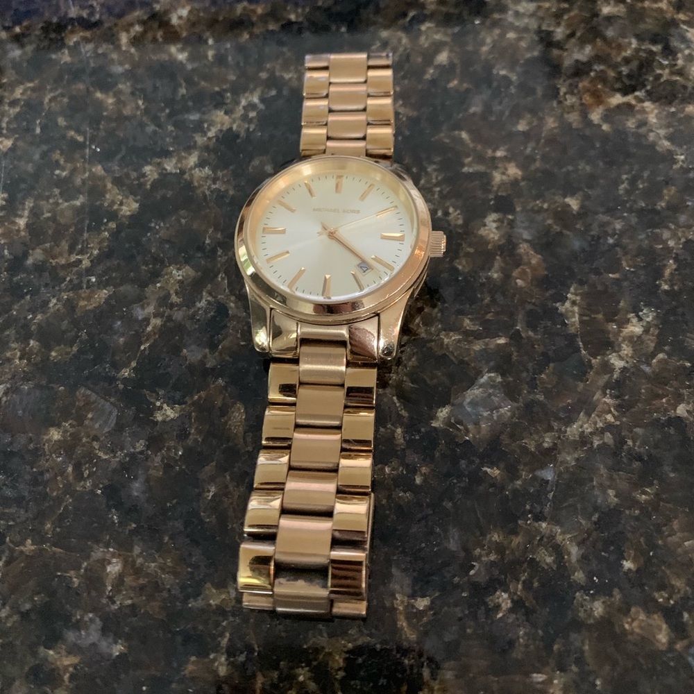 MICHAEL KORS gold watch